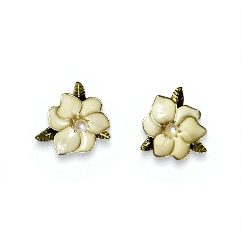 White Floral Earrings with Leaf