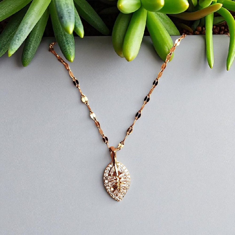 Diamond Leaf Pendant Set