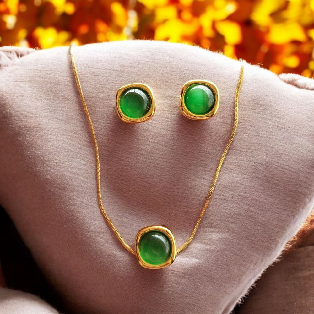 Emerald Green Gemstone Necklace Set