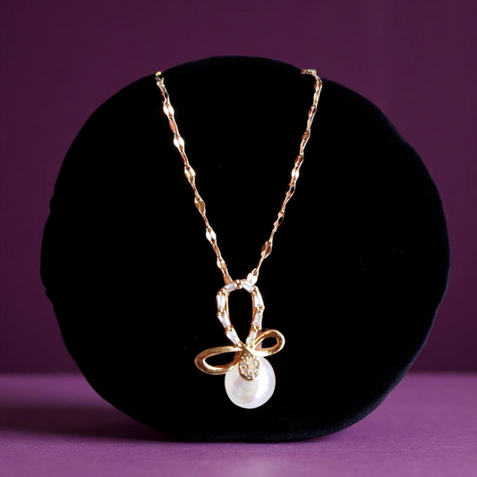 Bow and Pearl Pendant Necklace