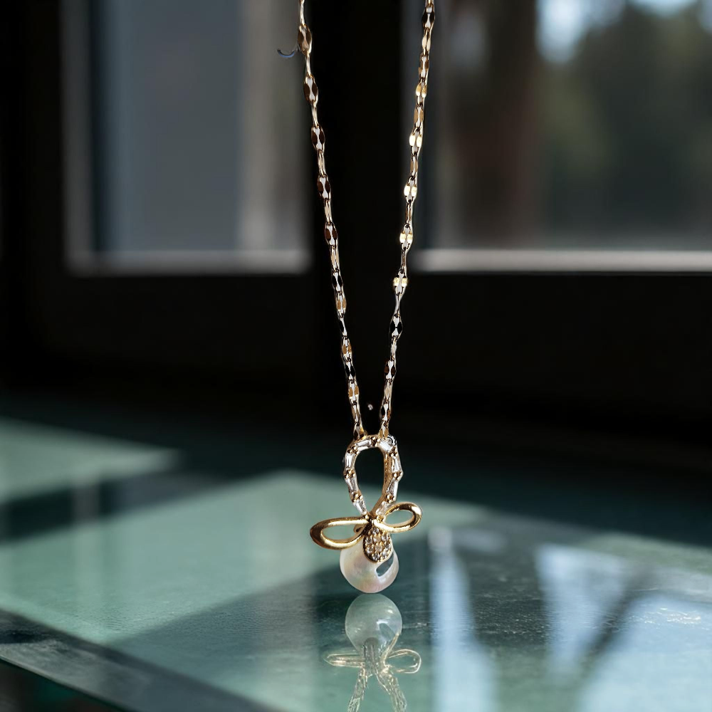 Bow and Pearl Pendant Necklace