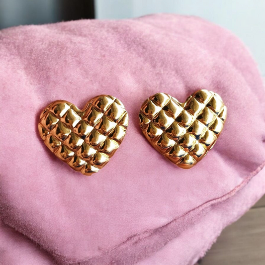 Hear Shape Waffle Design Earrings