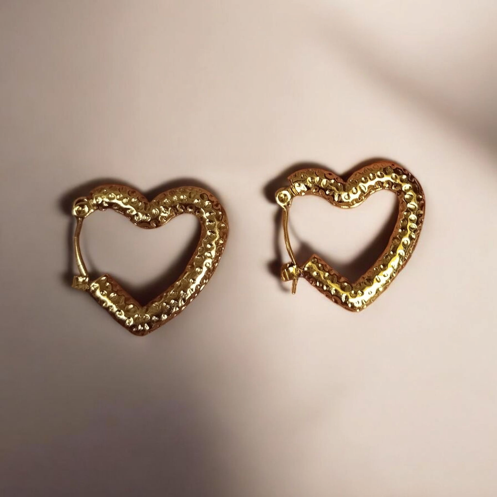 Gold heart-shape hoop Earrings