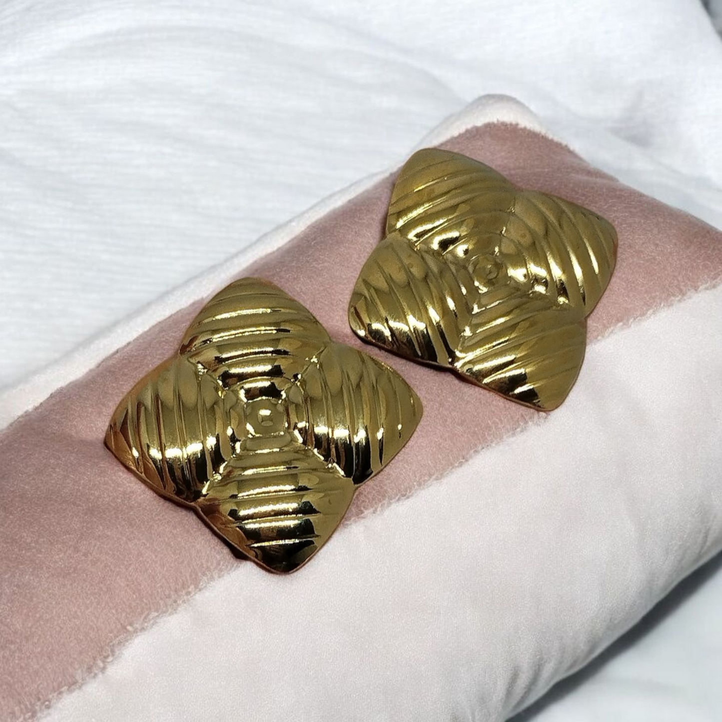 Anti Tarnish 4 Square Stud