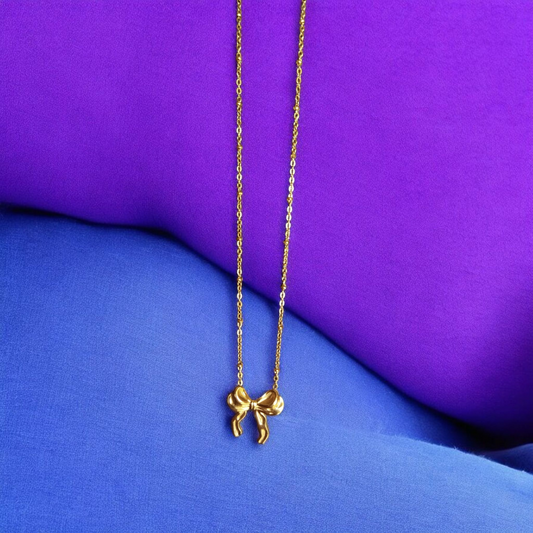 Bow Shape Pendant Set