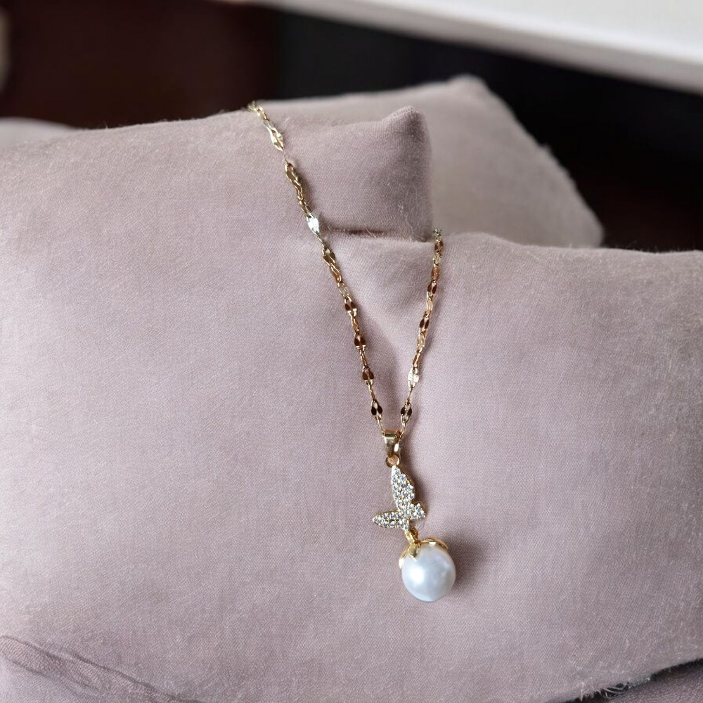 Pearl & Butterfly Pendant Set