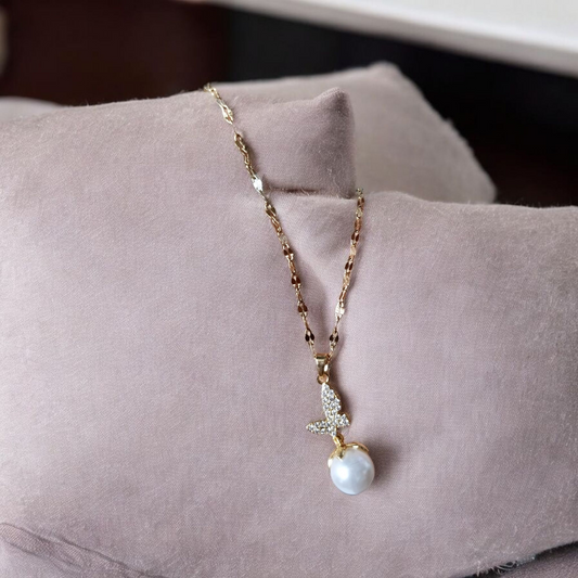 Pearl & Butterfly Pendant Set