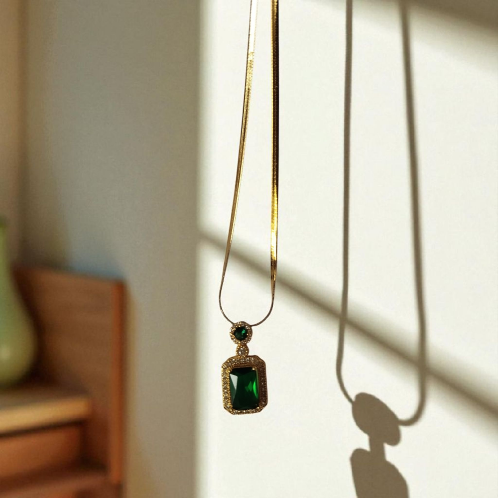 Emerald Green Gemstone Pendant Set