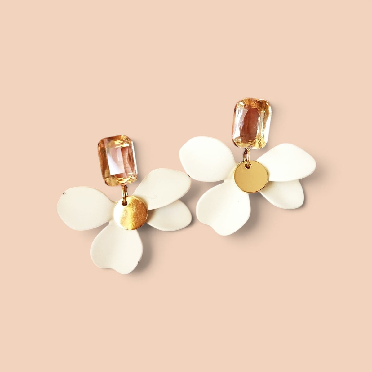 White Petal Earrigns