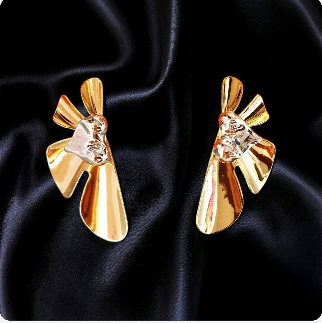 Chic Bow Earrings